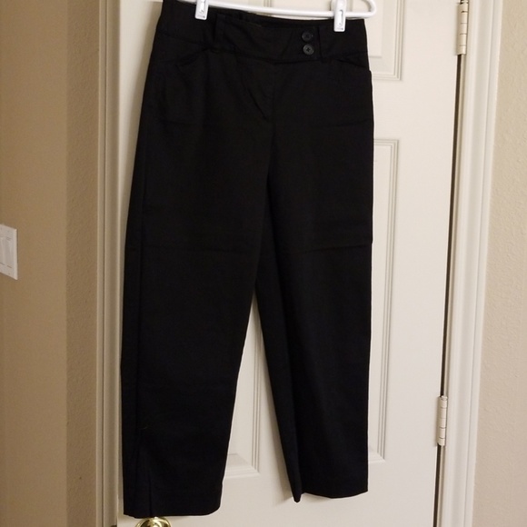 Ann Taylor Signature cropped pants/capris - 2 - Picture 2 of 5